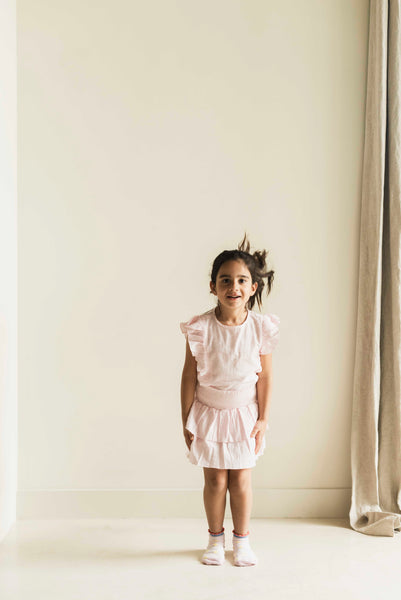Lichtroze meisjesrok met ruches en elastische tailleband van Jenest | Elle Skirt Dream Rose | verkrijgbaar bij Little Fashion Addict