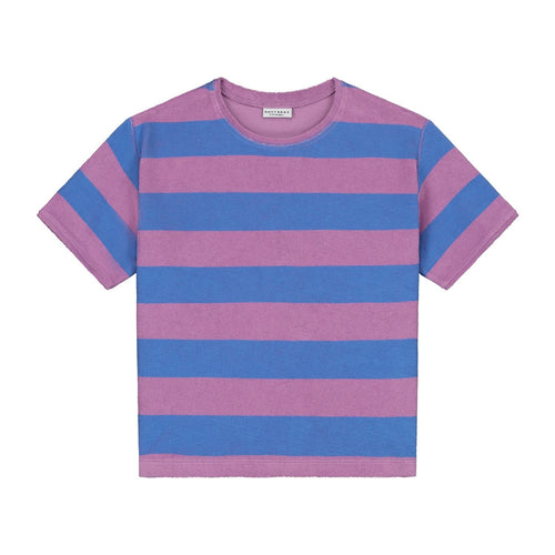 striped towel t-shirt lilavander Daily Brat – zachte badstof t-shirt voor jongens met korte mouwen | Verkrijgbaar bij Little Fashion Addict