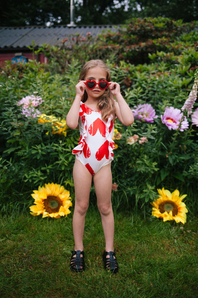 Tijdloos crèmekleurig badpak voor  – Daily Brat adore badpak ivory | Verkrijgbaar bij Little Fashion Addict