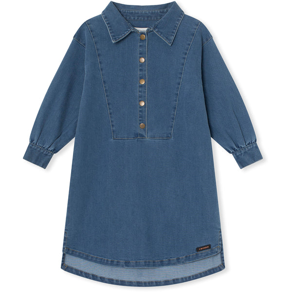 Littlefashionaddict - A Monday in Copenhagen - AW23 - The Food School - Siri Shirt Dress Outer Space Blue - Denim overhemdjurk - Vanaf 4 tot 12 jaar in stock en verkrijgbaar bij Little Fashion Addict