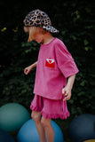 Daily Brat Lalaloveletter T-shirt fuchsia met hartdetail voor meisjes | Daily Brat Lalaloveletter T-shirt smoothie - Verkrijgbaar bij Little Fashion Addict