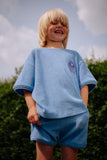 Blauwe badstof short voor jongens van Daily Brat met elastische tailleband | Gigglin Towel Shorts Blue - Verkrijgbaar bij Little Fashion Addict