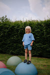 Blauwe badstof short voor jongens van Daily Brat met elastische tailleband | Gigglin Towel Shorts Blue - Verkrijgbaar bij Little Fashion Addict