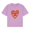 Lichtpaarse meisjes t-shirt van Daily Brat met grote rode hartprint | Peatty Heart T-shirt Pink Lilavender van Daily Brat - Verkrijgbaar bij Little Fashion Addict