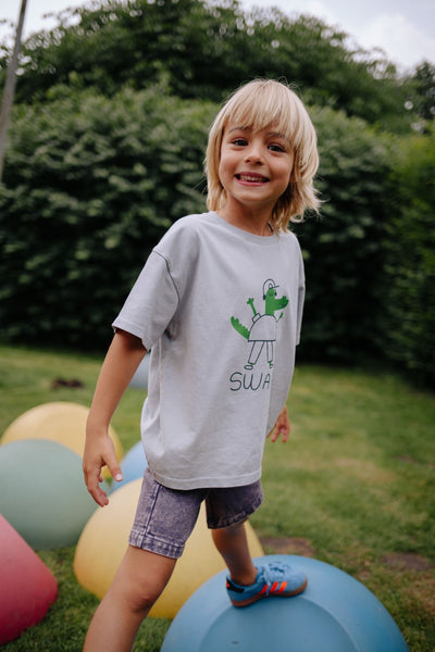 Daily Brat SWAG T-shirt grijs met krokodilprint voor jongens | Daily Brat SWAG T-shirt Dapple Gray - Verkrijgbaar bij Little Fashion Addict