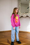 Fry-Day Sweater voor meisjes in roze met frietjesprint en geribbelde boorden van Daily Brat | Vekrijgbaar bij Little Fashion Addict
