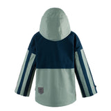 Lichtgroene uniseks regenjas 'Roaring Cat' van Gosoaky met kap en reflecterende strip. | Verkrijgbaar bij Little Fashion Addict