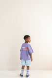 Ben Oversized T-shirt Lavender Purple van Jenest – Lichtpaarse oversized jongens T-shirt met kleine borstprint en En Route print op de rug | Ontdek Jenest bij Little Fashion Addict