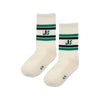 Witte kindersokken met groene en blauwe strepen en Jenest-logo, gedragen met sneakers | JS Sport Socks Off White Green Blue | Verkrijgbaar bij Little Fashion Addict

