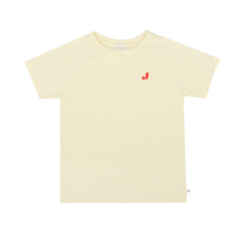 Unisex T-shirt van Jenest in zonnig geel met streepjes | Nurture T-shirt Sunny Yellow Stripe | Verkrijgbaar voor jongens en meisjes van 4 tot 10 jaar bij Little Fashion Addict