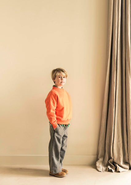 Donkergrijze jeans met wijde pijpen voor jongens en meisjes van Jenest – met elastische tailleband en comfortabele pasvorm | Unisex Denim Pants Grey Wash | Ontdek Jenest bij Little Fashion Addict