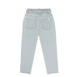 unisex jeansbroek in light wash van Jenest, met comfortabele elastische taille en rechte pijpen | Verkrijgbaar bij Little Fashion Addict