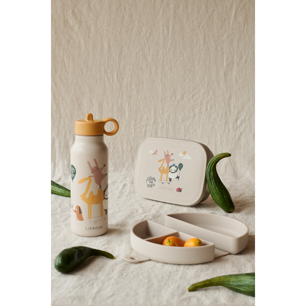 Drinkfles van Liewood in sandy | Falk Water Bottle 350 ml Around the World Sandy | Ontdek Liewood bij Little Fashion Addict
