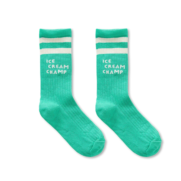 Unisex kindersokken in fris groen met witte strepen en Ice Cream Champ print | Uit de Champions League of Fun Collectie - Verkrijgbaar bij Little Fashion Addict