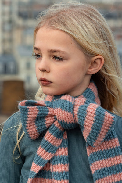 Coltrui voor meisjes in donkergroenblauw met hoge hals en Chou Chou print van Sproet & Sprout | A Cosmic Romance Collectie | Turtle neck Chou Chou Shady Green