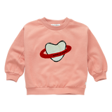 Lichtroze meisjessweater met Heart Saturn print van Sproet & Sprout | Sweatshirt Heart Saturn - Peach Parfait |  A Cosmic Romance collectie