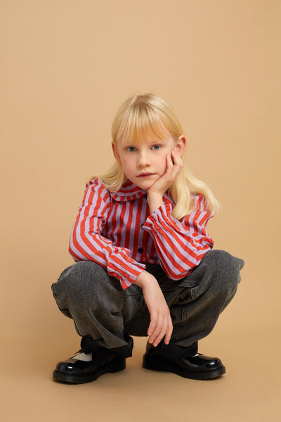 Zwarte denim broek voor jongens en meisjes van Sproet & Sprout | Denim Pants Washed Black | Ontdek Sproet & Sprout bij Little Fashion Addict