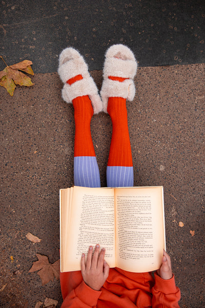 Broekkousen colourblock in lavendel en rood voor meisjes van Sproet & Sprout | Tights Colourblock Lavender