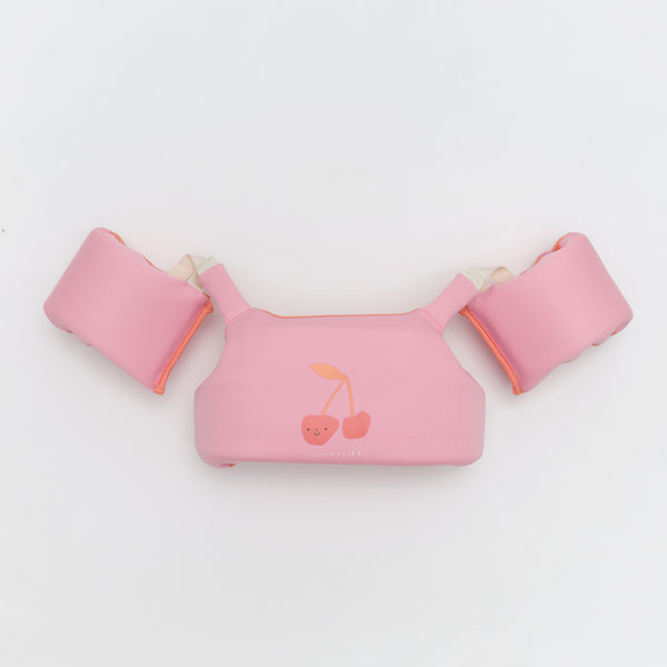 Lichtroze floatie jacket met kersenthema van Sunnylife voor kinderen van 3 tot 6 jaar – met vaste armbandjes en rugsluiting | Ontdek Sunnylife bij Little Fashion Addict