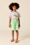 Meisjesrok van Wander & Wonder met jadegroene ruitjesprint en elastische taille. | Sun Skirt Gingham | Verkrijgbaar bij Little Fashion Addict