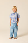Lichtblauwe denim broek voor jongens en meisjes van Wander & Wonder met patchwork zakken. | Denim Patchwork Jeans Washed Denim | Verkrijgbaar bij Little Fashion Addict