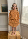 Corduroy blouse Clara in oranjetint met ruffles en knopen – We Are Kids