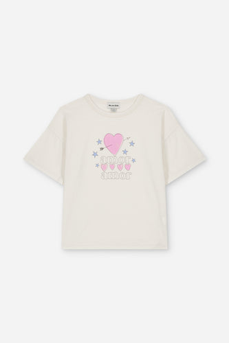 We Are Kids T-shirt coconut 'Amor' – Speels T-shirt voor meisjes in coconut kleur met roze hart en sterren, gemaakt van biologisch katoen | Verkrijgbaar bij Little Fashion  Addict