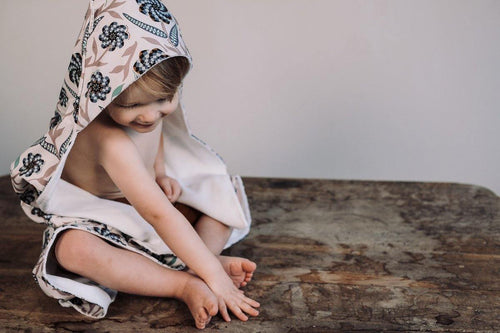 Badcape / Wikkelcape Claudy Windmill Foam (75 cm x 75 cm) - Little Fashion Addict